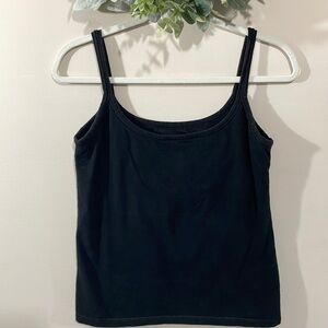 🌸 The Best Fitting Undershirt with Built In Shelf Bra Black XL